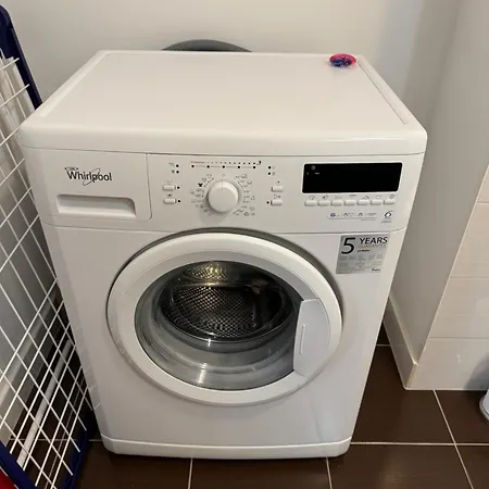 Kutuzovova Free Parking