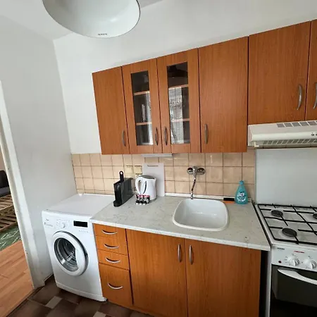 Kutuzovova Free Parking * Братислава