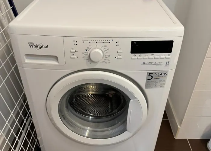 Kutuzovova Free Parking